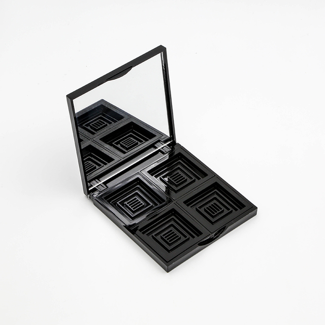 Custom Plastic Eye Shadow Palette 4 Colors Empty Eyeshadow Dispenser Makeup Packaging with clear Lids