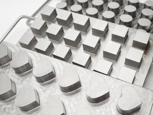 Eyeshadow powder pressed copper sheet mold11.jpg