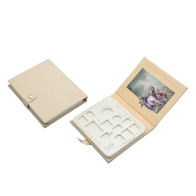 12 color Wholesale High Quality Eyeshadow Cosmetics Plastic Palettes New Design Custom Your Own Brand