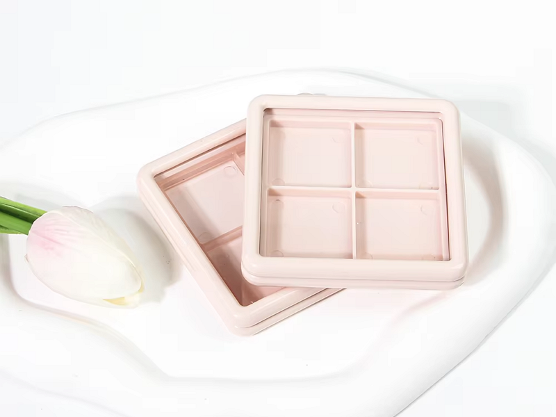 Comparative Analysis of Empty Cardboard Eyeshadow Palettes And Traditional Plastic Packaging