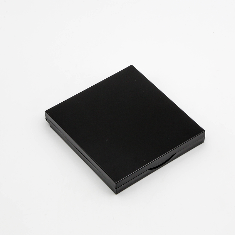 Custom Plastic Eye Shadow Palette 4 Colors Empty Eyeshadow Dispenser Makeup Packaging with clear Lids