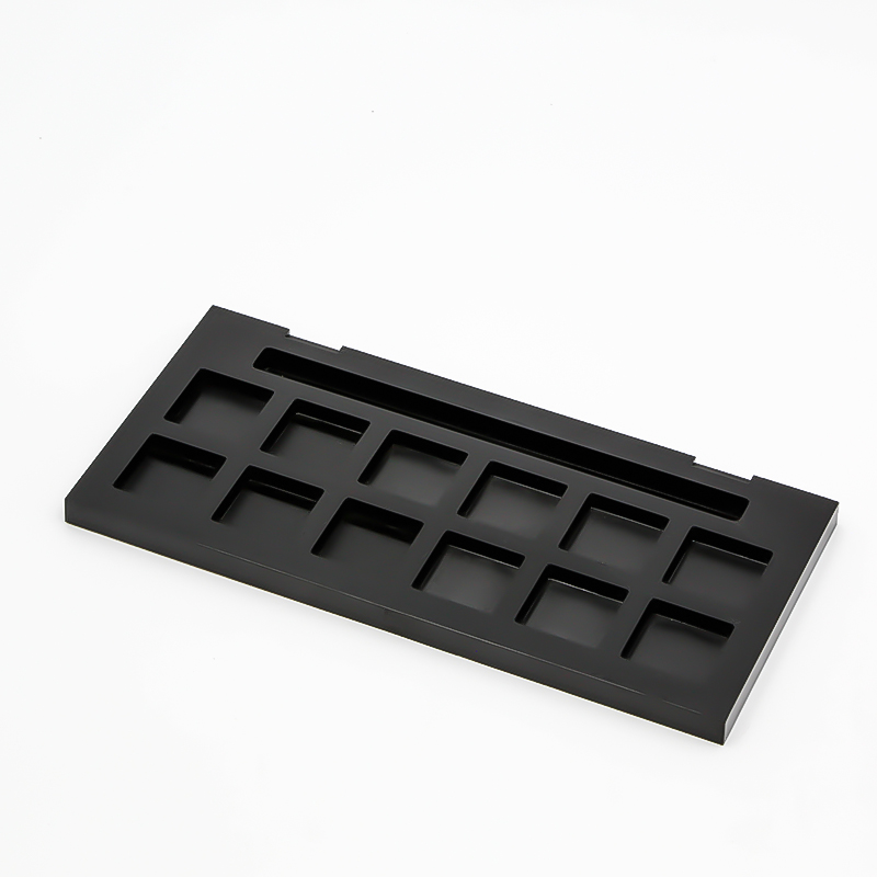 Supplier Custom Empty Eyeshadow Palette 12 Colors Plastic Cosmetics Packaging Eye Shadow Container Eyeshadow Dispenser
