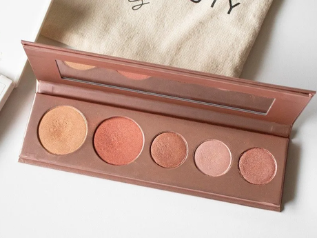Custom Empty Cardboard Eyeshadow Palette1.png