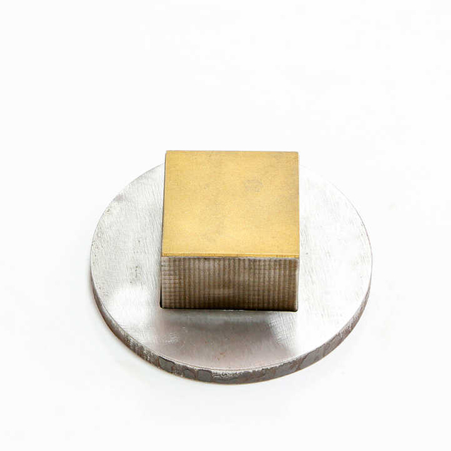 Quality Protection Custom Logo on Powder Round Square Eyeshadow Press Plate Engraving Molding