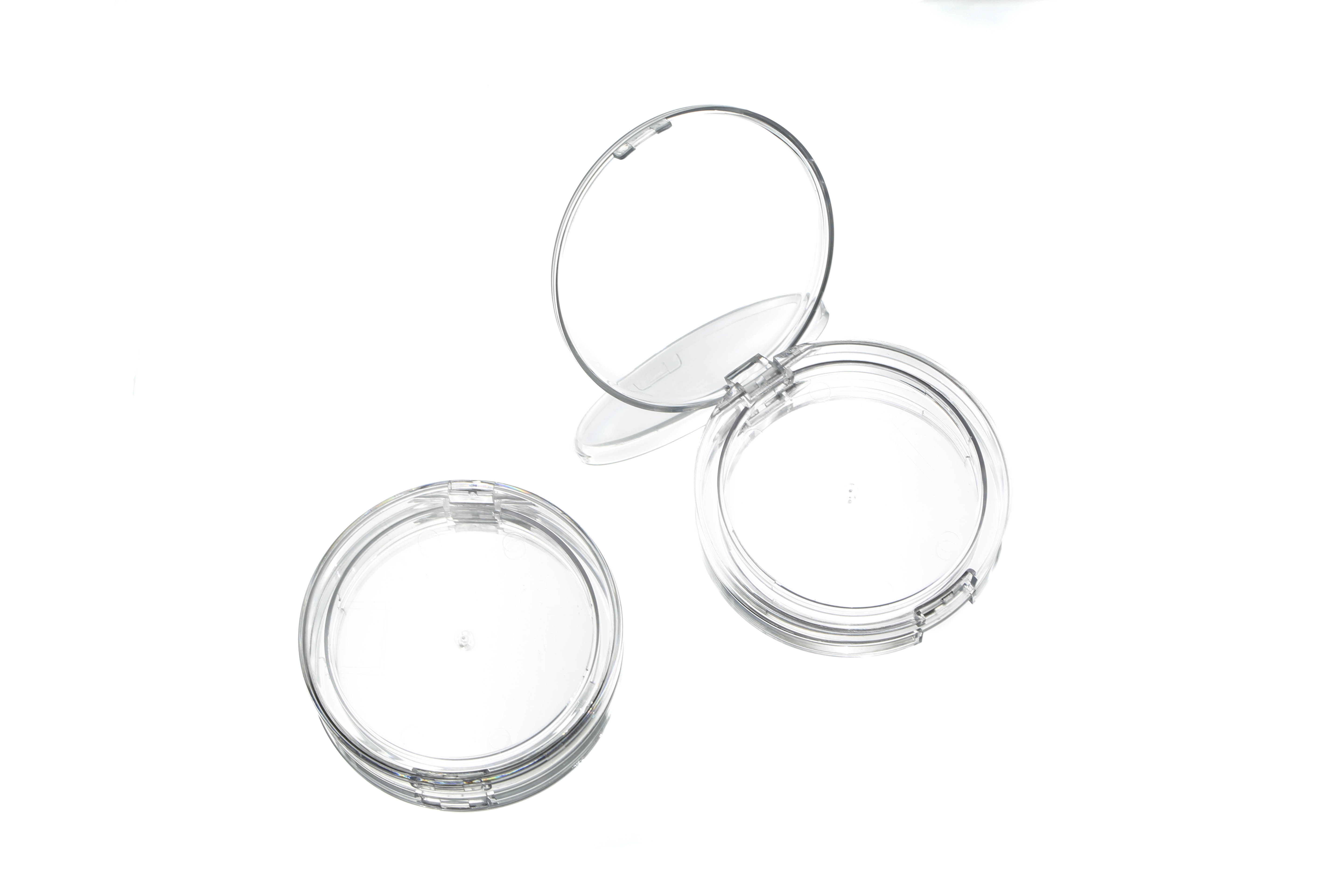 Hot Selling 2025 Round Plastic Eyeshadow Palette Travel-Sized Convenience Empty Eyeshadow Palette Packaging Make Your Own Brand