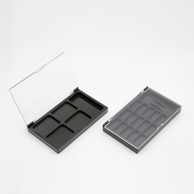 Custom Empty Eyeshadow Palette Case 15 Color Eyeshadow Box With Rectangle Pans Clear Eyeshadow Palette Flip Cover