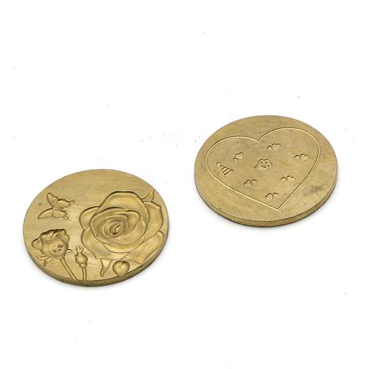 Hot Selling 2025 Makeup Pressing Discs Copper Various Pattern Eye Shadow Press Custom Size Cosmetic Molding Tool